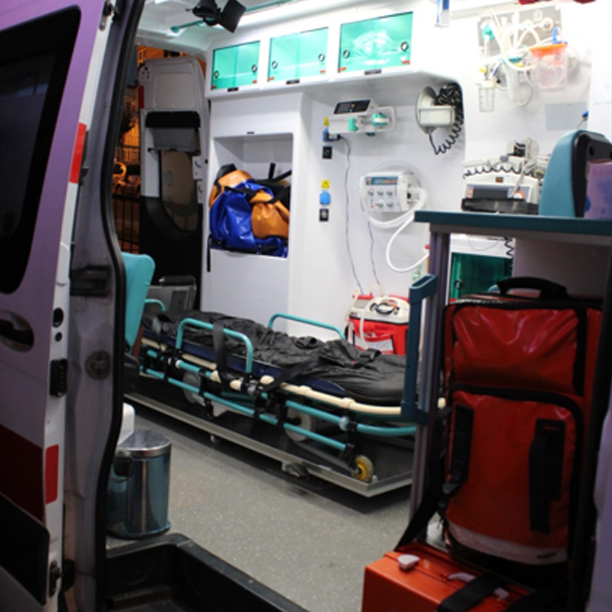 Şehirler Arası Nakil Hasta Ambulansı 